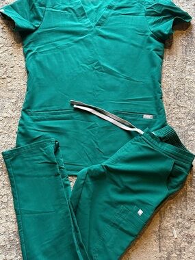 Figs hunter Green Medical Scrub Set